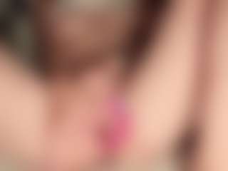 ilona4u's Live Sex Cam Show