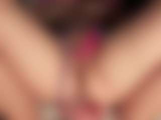 ilona4u's Live Sex Cam Show