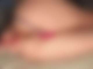ilona4u's Live Sex Cam Show