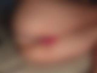 ilona4u's Live Sex Cam Show