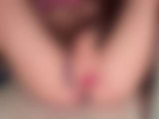 Live cam show with ilona4u - Bedroom Teen (18+) on Camsoda