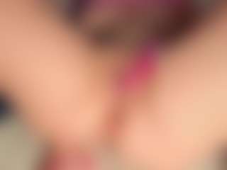 ilona4u's Live Sex Cam Show