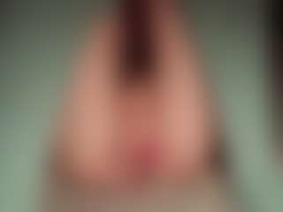 ilona4u's Live Sex Cam Show
