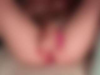 ilona4u MILF webcam performer live streaming