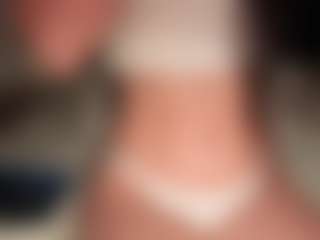 ilona4u's Live Sex Cam Show