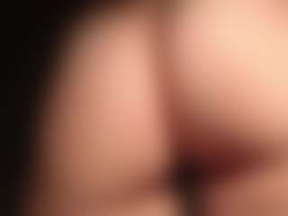 ilona4u's Live Sex Cam Show