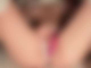 ilona4u's Live Sex Cam Show