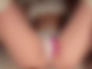 ilona4u's Live Sex Cam Show