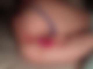 ilona4u's Live Sex Cam Show