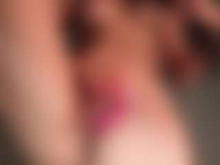 Live cam show with ilona4u - Bikini on Livezox