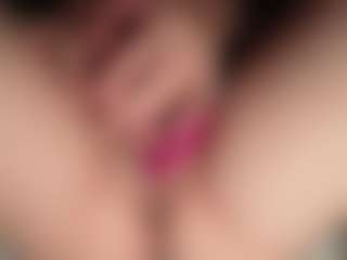 ilona4u's Live Sex Cam Show