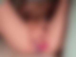 Live cam show with ilona4u - Bedroom on Dare Cams