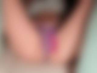 ilona4u's Live Sex Cam Show