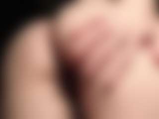 ilona4u's Live Sex Cam Show