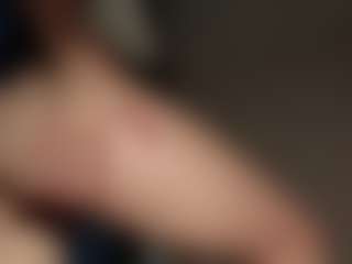 ilona4u's Live Sex Cam Show