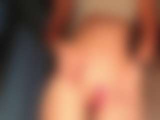 ilona4u's Live Sex Cam Show