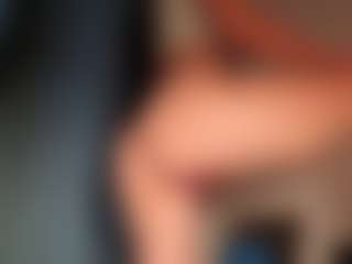 ilona4u's Live Sex Cam Show
