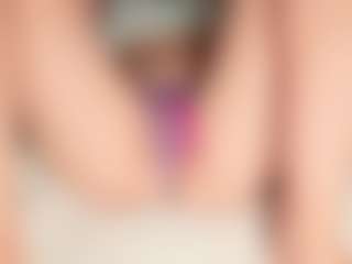 ilona4u's Live Sex Cam Show