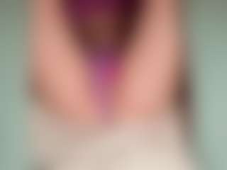 ilona4u's Live Sex Cam Show