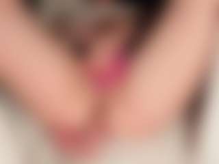 ilona4u's Live Sex Cam Show