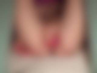 ilona4u's Live Sex Cam Show