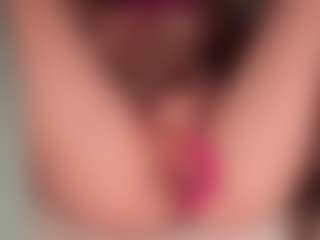ilona4u MILF webcam performer live streaming