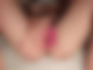 ilona4u's Live Sex Cam Show