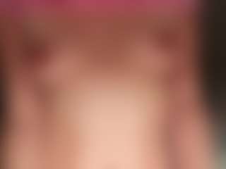 ilona4u's Live Sex Cam Show