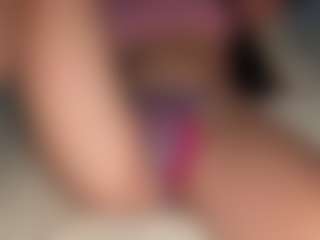 Live cam show with ilona4u - Teen (18+) on Camsoda