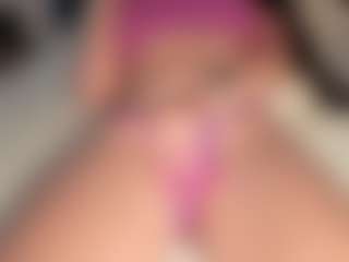 ilona4u's Live Sex Cam Show
