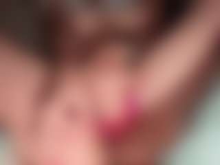 ilona4u's Live Sex Cam Show