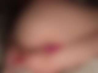 ilona4u's Live Sex Cam Show