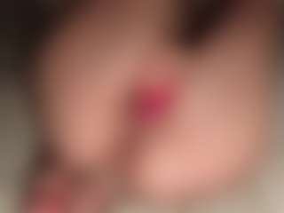 ilona4u's Live Sex Cam Show