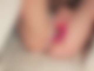 ilona4u's Live Sex Cam Show