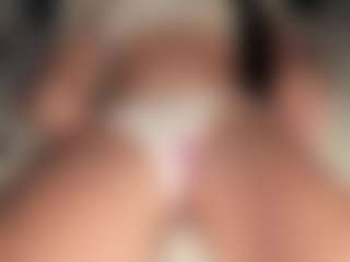 ilona4u's Live Sex Cam Show