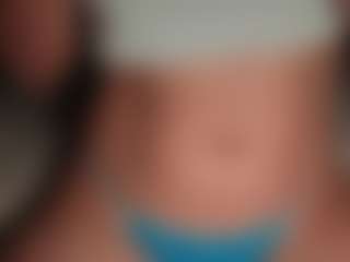 ilona4u's Live Sex Cam Show