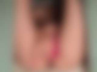 ilona4u's Live Sex Cam Show