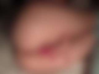 ilona4u's Live Sex Cam Show