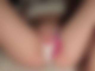 ilona4u's Live Sex Cam Show