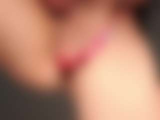 ilona4u's Live Sex Cam Show