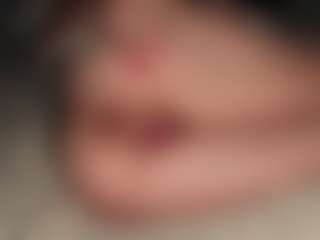 ilona4u's Live Sex Cam Show