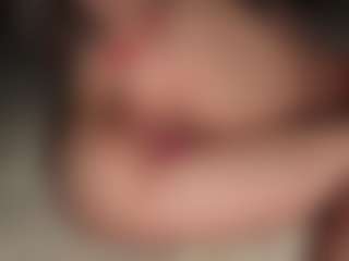ilona4u's Live Sex Cam Show