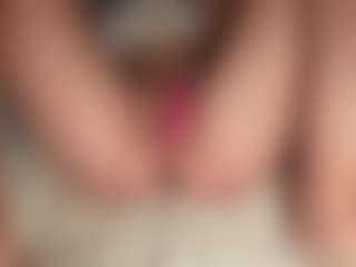 ilona4u's Live Sex Cam Show