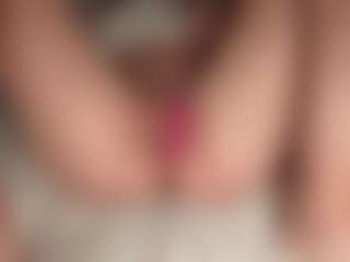 ilona4u's Live Sex Cam Show