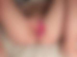 ilona4u's Live Sex Cam Show