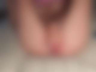 ilona4u's Live Sex Cam Show