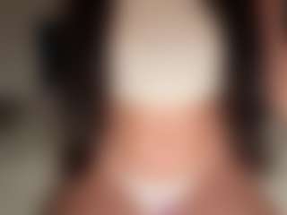 ilona4u's Live Sex Cam Show