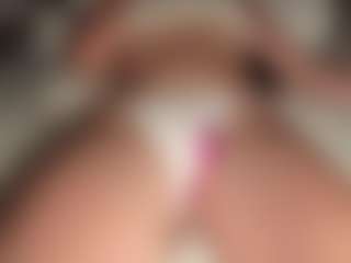 Live cam show with ilona4u - Amateur MILF on Fit Hotties