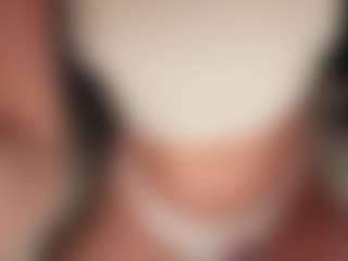 Live cam show with ilona4u - Petite MILF on parknlotfishbdy