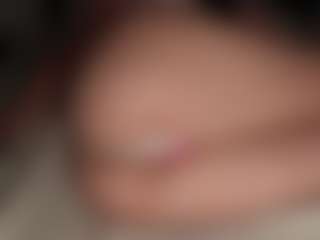 ilona4u's Live Sex Cam Show